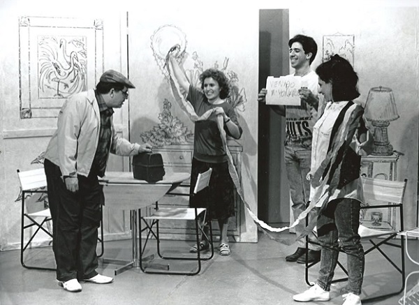 Easy Money obra de PMR - Dirigida por Delfor Peralta NY 1989 - 437 X 600
